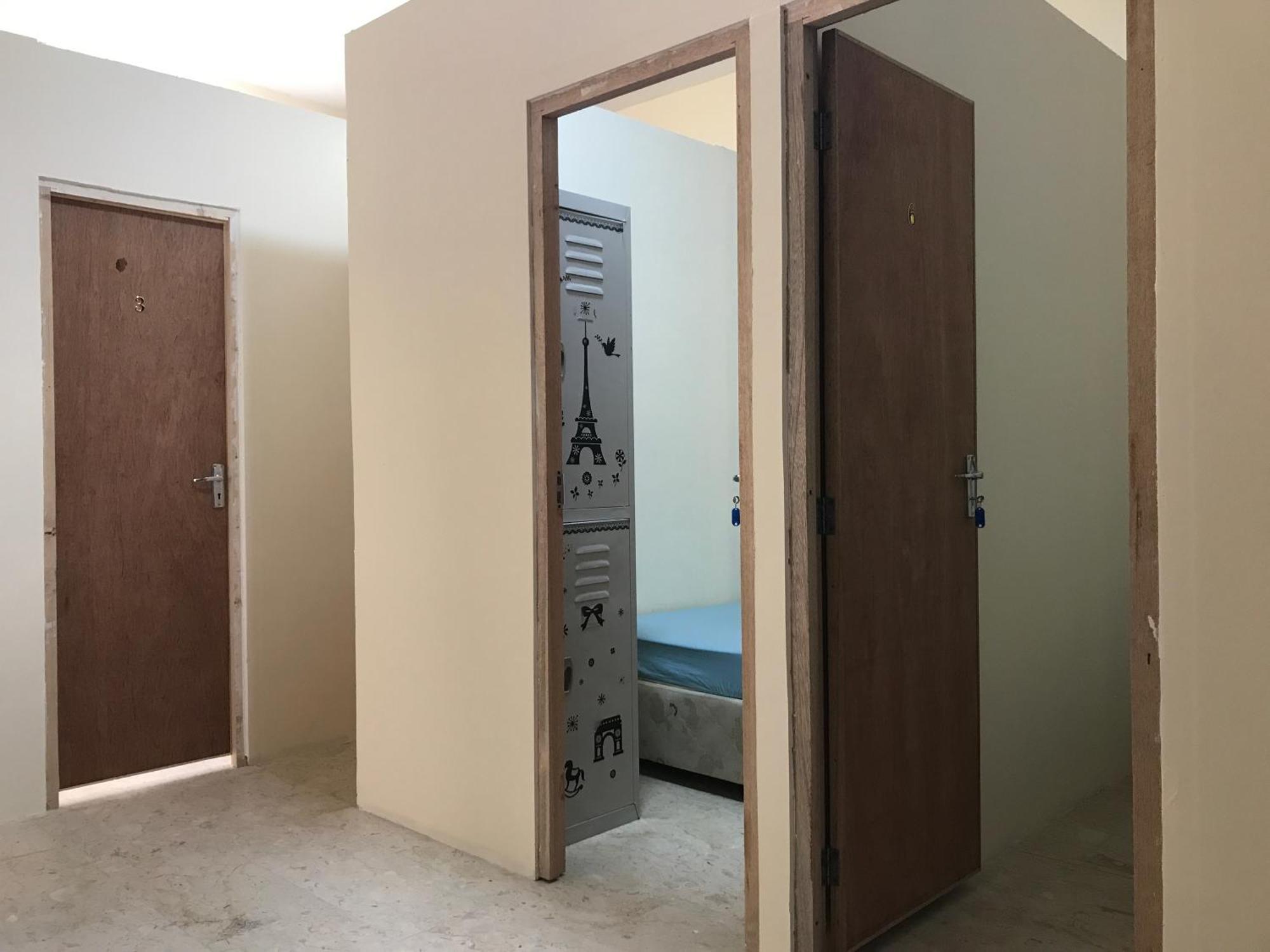 Backpacker'S Bed - No Parking Space Abu Dhabi Luaran gambar