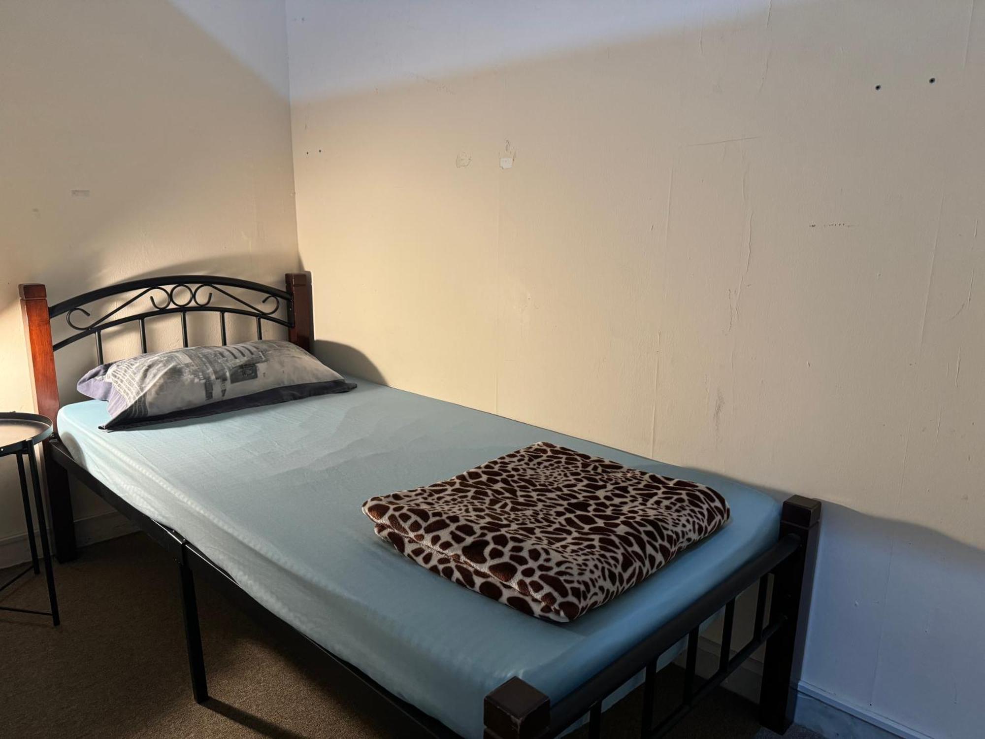 Backpacker'S Bed - No Parking Space Abu Dhabi Luaran gambar